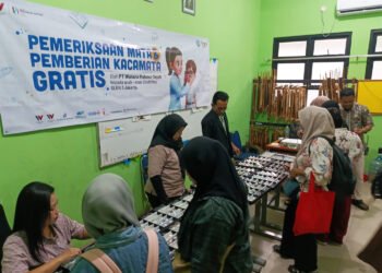 Peduli Anak Berkebutuhan Khusus, Wahana Artha Group Beri Pemeriksaan dan Kacamata Gratis untuk 100 Siswa SLBN 3 Jakarta