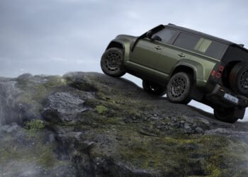 Kemewahan Yang Tangguh: DEFENDER VERTEX Terbaru Hadirkan Penyegaran Desian Dan Aksesori