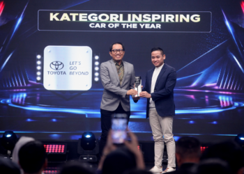 Proven! New Veloz Hybrid EV Kembali Memperoleh Gelar Car of The Year, Indonesian Automotive Awards 2026 