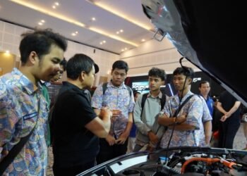 Lewat Program Education Day, GIIAS SURABAYA 2026 Mengundang Ratusan Pelajar Untuk Perluas Wawasan OTOMOTIF