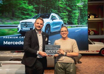 The all-new electric Mercedes-Benz GLC dinobatkan sebagai “German Premium Car of the Year 2027”