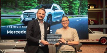 The all-new electric Mercedes-Benz GLC dinobatkan sebagai “German Premium Car of the Year 2027”