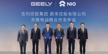 Geely Holding Group dan NIO Perkuat Kerja Sama Strategis, Perluas Ekosistem Pengisian Daya dan Battery Swapping untuk Kendaraan Listrik