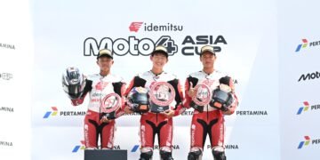 Melesat di Tengah Persaingan Ketat, Bintang dan Resky Naik Podium Moto4 Asia Cup